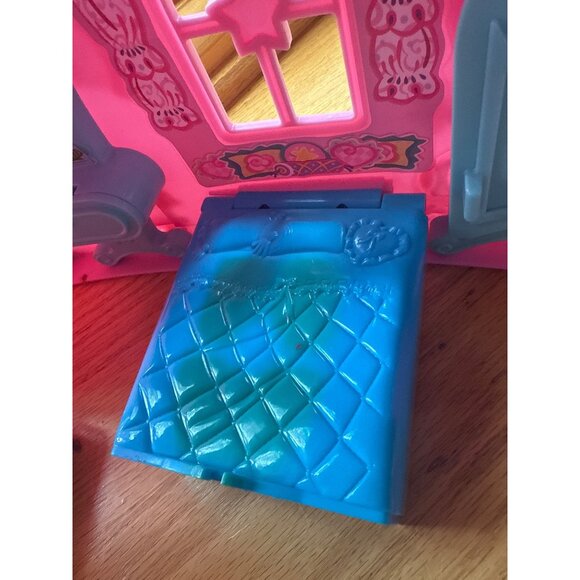 Fisher-Price Little People Disney Princess Castle Playset With Figures & Horse - Picture 4 of 11